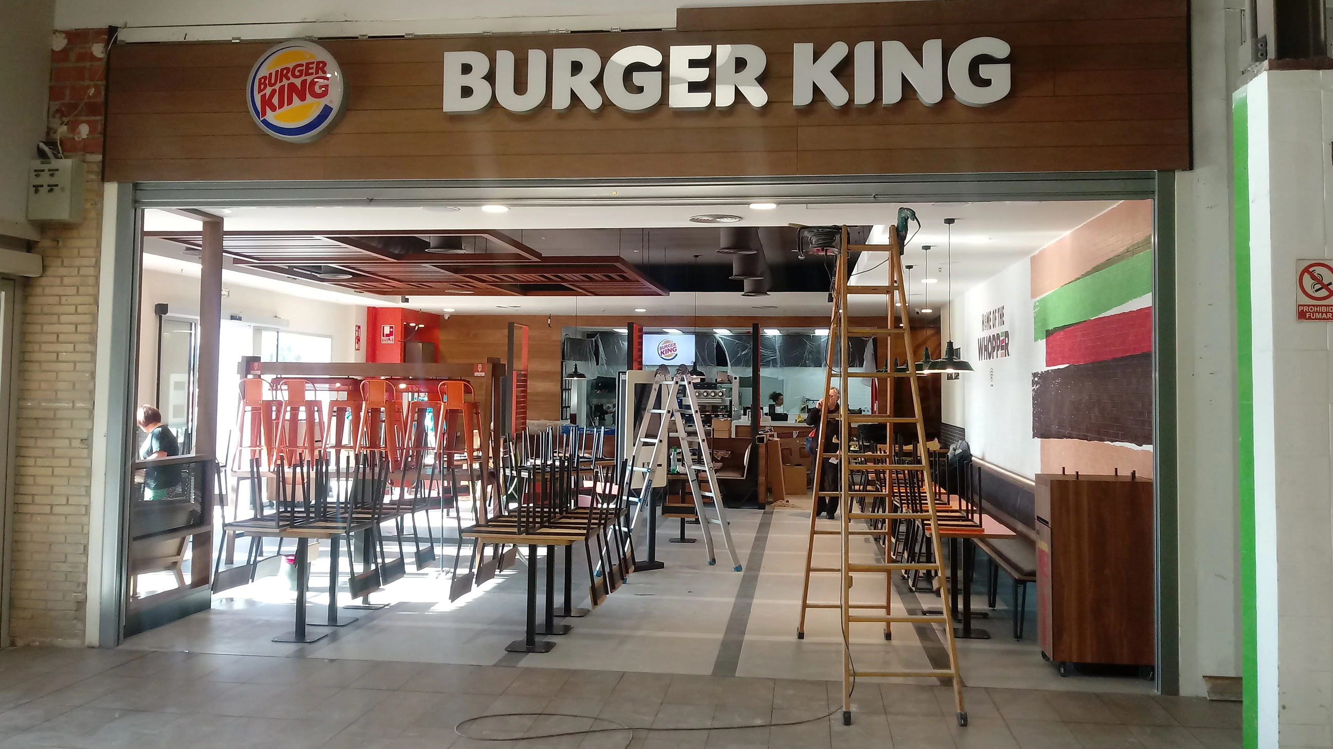 Restaurante Burger King En C.c Carrefor Zahira