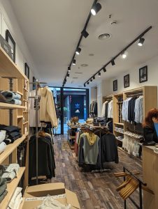 PXL 20240207 121132607